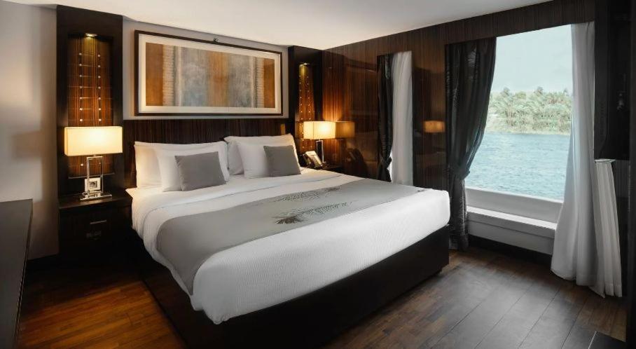 Five Star Nile Cruise From Aswan To Luxor Ξενοδοχείο Εξωτερικό φωτογραφία