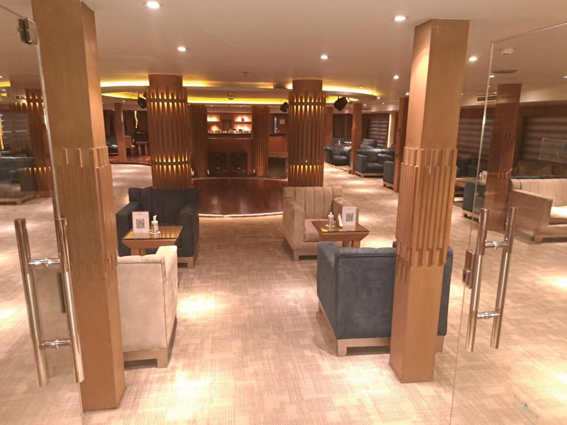 Five Star Nile Cruise From Aswan To Luxor Ξενοδοχείο Εξωτερικό φωτογραφία