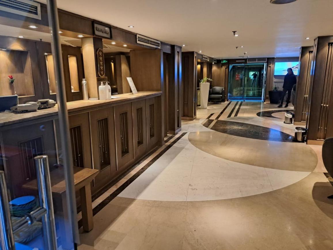 Five Star Nile Cruise From Aswan To Luxor Ξενοδοχείο Εξωτερικό φωτογραφία