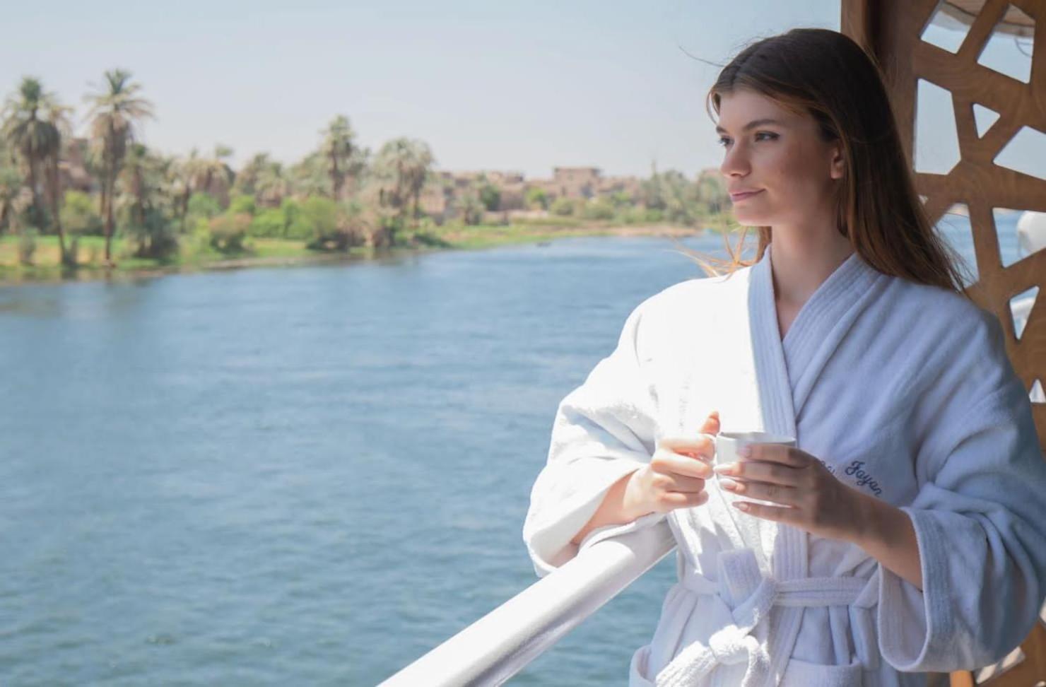 Five Star Nile Cruise From Aswan To Luxor Ξενοδοχείο Εξωτερικό φωτογραφία