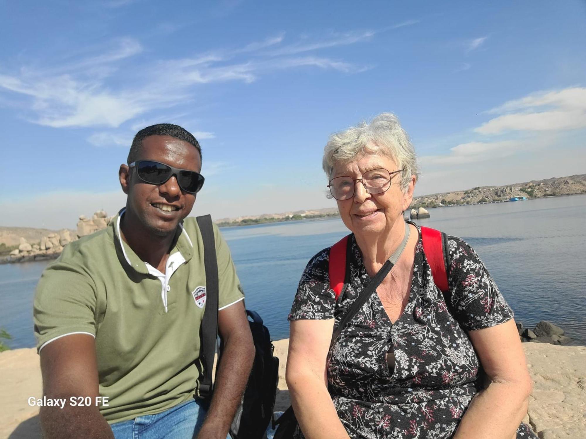 Five Star Nile Cruise From Aswan To Luxor Ξενοδοχείο Εξωτερικό φωτογραφία